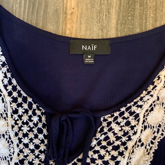 Women’s Dress - Picture 2 of 4